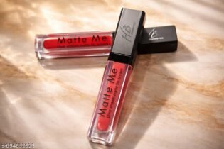 HD Cosmetics - Matte Me Lip Gloss(Deep Red, Light Pink)